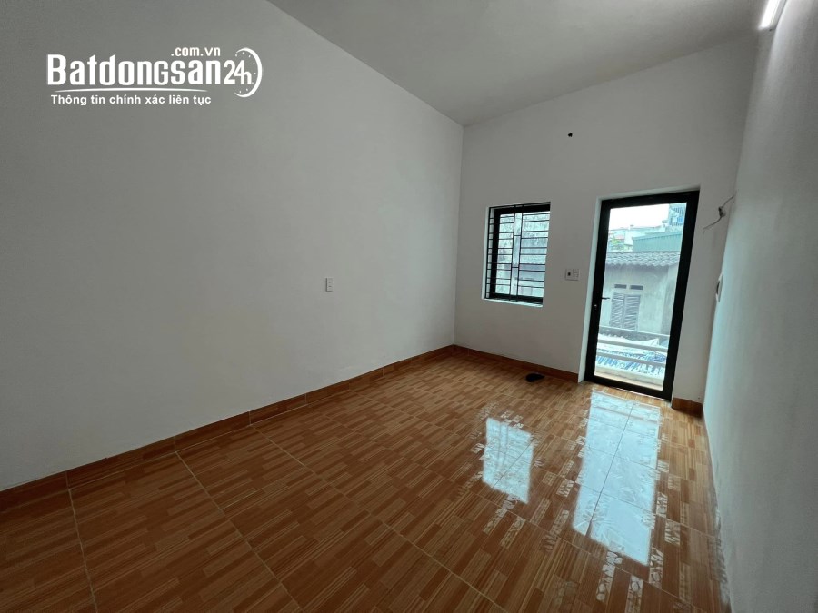Bán nhà 3 tầng chỉ 1.4x tỷ, ngõ phố An Ninh, ph Bình Hàn, TP HD, 40m2, 3 ngủ, 3 vs