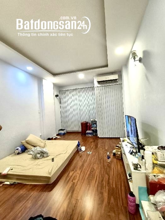 Ko có căn thứ 2,hẻm 6m,gần mặt tiền Hoàng Hoa Thám,Tân Bình,49m2, 2 tầng,5.4 TỶ