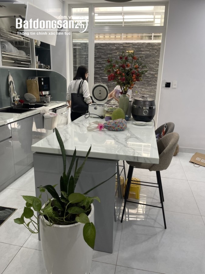 Bán nhà mặt phố Đường 18, Phường Tân Hưng, Quận 7