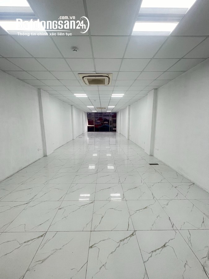 CHO THUÊ SÀN VP TẠI HỒ TÙNG MẬU, DT 70M GIÁ 15TR/TH