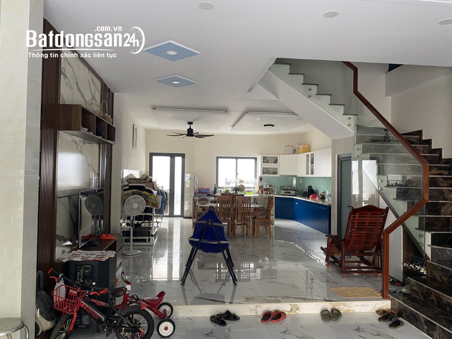  Bán nhà đẹp 1 trệt 3 lầu KDC phường Bửu Hòa, TP.Biên Hòa. Dt 6x19m. Giá chỉ 5,5 tỷ.