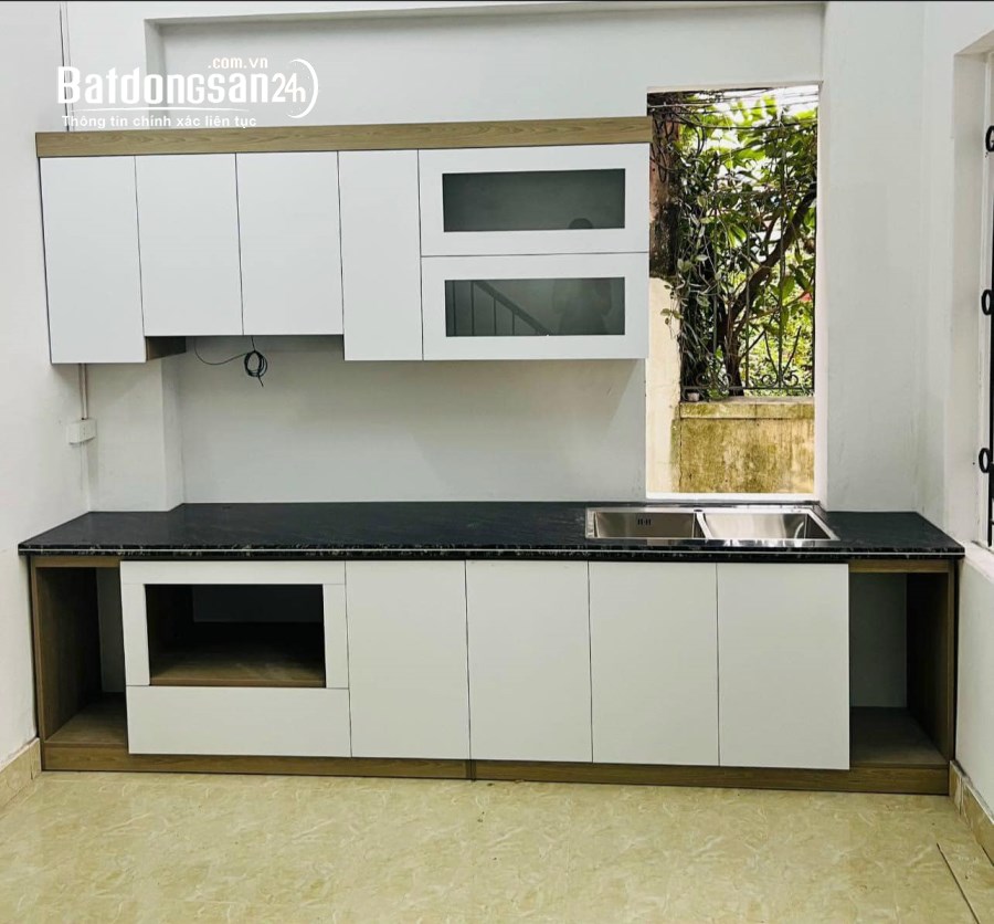 Bán nhà 3 tầng lô góc đẹp gần công viên Bạch Đằng, TP HD, 61.5m2, đường ô tô, giá tốt