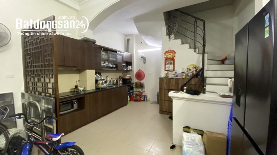 Bán nhà TAM TRINH, 4 tầng 35m²ngõ thông, hướng nam mát mẻ