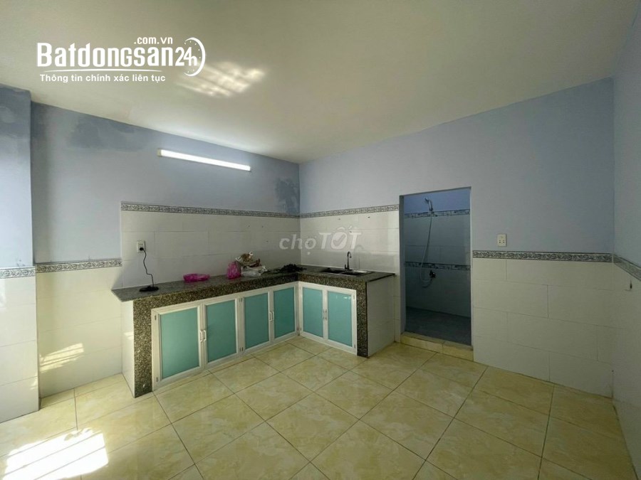 Cho thuê nhàCẦN SANG LẠI HỢP ĐỒNG THUÊ NHÀ NGUYÊN CĂN PH Đường Huỳnh Tấn Phát, Quận 7