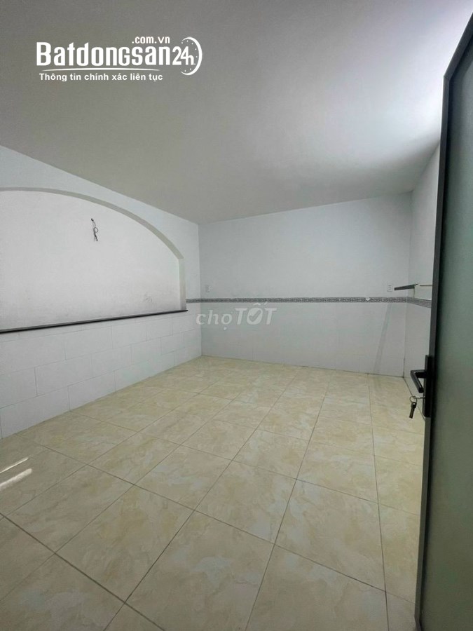 Cho thuê nhàCẦN SANG LẠI HỢP ĐỒNG THUÊ NHÀ NGUYÊN CĂN PH Đường Huỳnh Tấn Phát, Quận 7