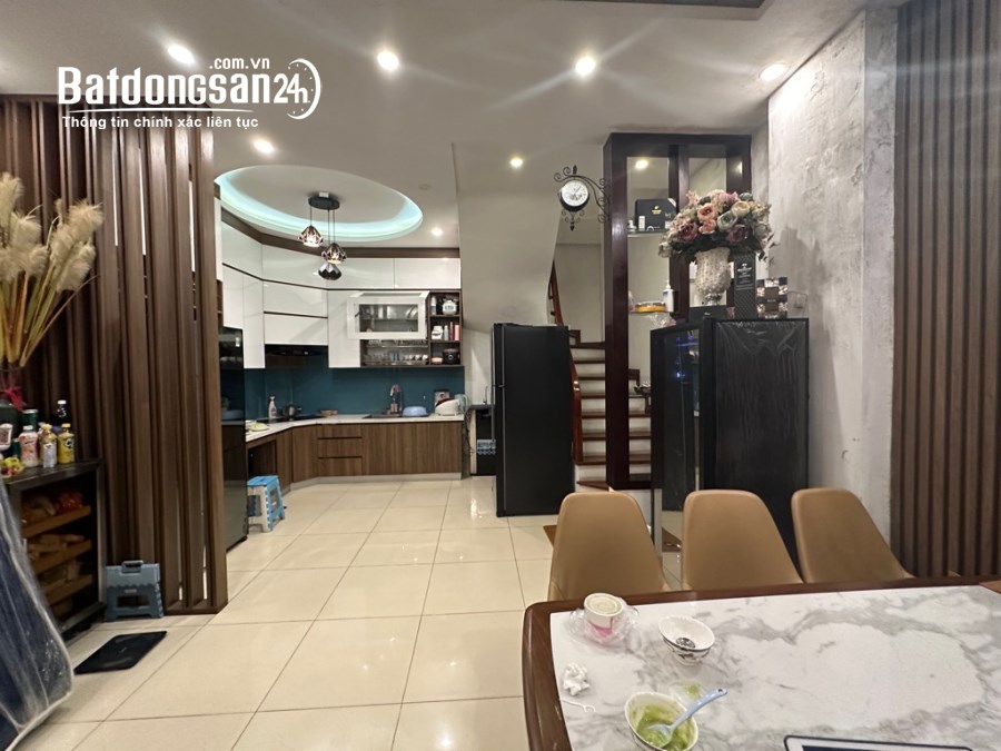 Bán nhà siêu đẹp phố Hạ Yên, Yên Hòa 50m2, 5 tầng 9.5 tỷ