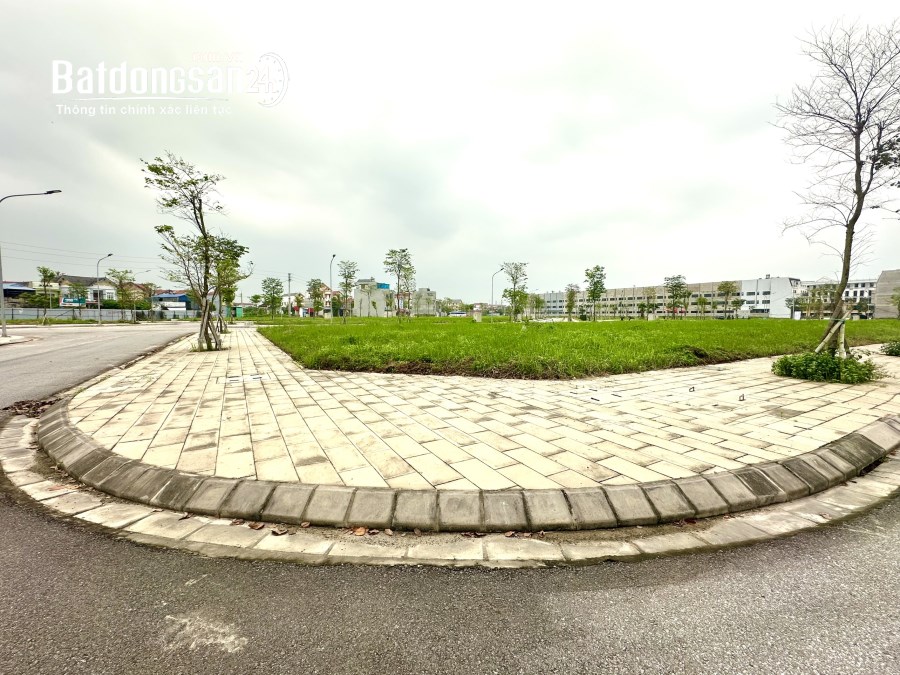 vị trí Đẹp giáp mặt đường Lý Nam Đế, nút giao với đường Vành đai 5 Phổ Yên, Bắc Giang