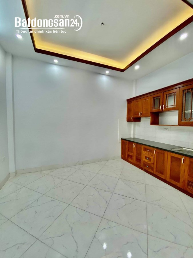 Nhà đường hẻm 3m Lê Quang Sung, 2 tầng , ngang 4m dài 23m. Chỉ 5.7tỷ 