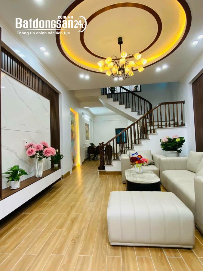 Bán nhà 3 tầng ngõ phố Tuệ Tĩnh, TP HD, 50m2, 3 ngủ, 3 vs, ngõ oto vào tận nơi, giá t