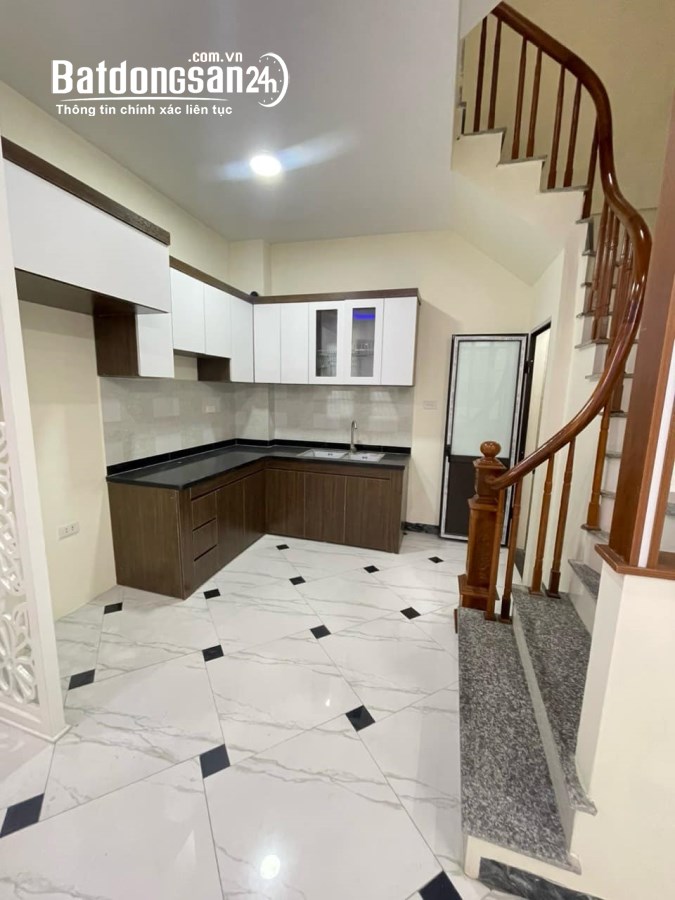 NHỈNH 4TỶ 33M2 X 4TẦNG HỒ BA MẪU_1 NGOẶT RA PHỐ_40M RA Ô TÔ_3 THOÁNG SÁNG.