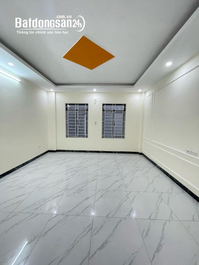 NHỈNH 4TỶ 33M2 X 4TẦNG HỒ BA MẪU_1 NGOẶT RA PHỐ_40M RA Ô TÔ_3 THOÁNG SÁNG.
