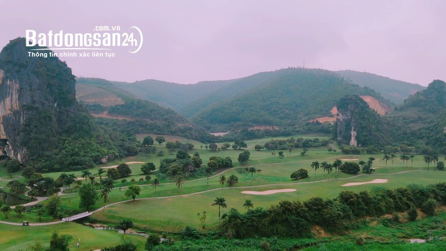 BÁN GẤP LÔ ĐẤT CÓ DT 4000m2 ( 350m2 ONT) VIEW NHÌN TOÀN BỘ RA SÂN GOLF PHƯỢNG HOÀNG