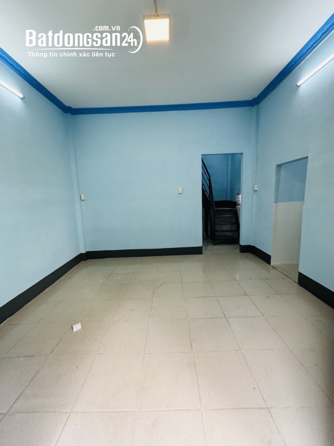💥🆘🏠 Ngộp nặng,Gấp bán, P.11, Q6, 37m2, 2 tầng, nở hậu, 40m ra hẽm XT, Chỉ 3 tỷ xíu