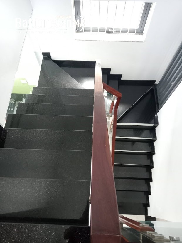 nhà mới mặt tiền căn góc hẻm xe tải Tam Châu,P.Tam Bình,B.viện Thủ Đức 109m2, 7.8tỷ.