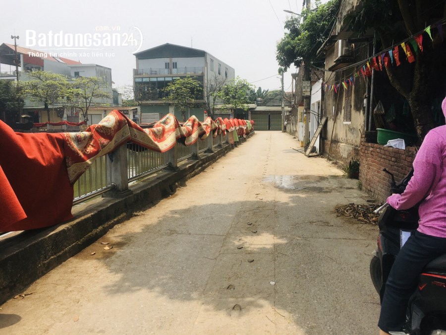 Bán Lô Góc 2 mặt hồ, đường ô tô tránh. LH: 0966.929.661