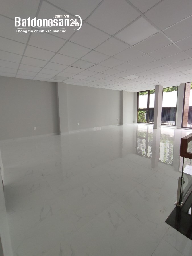 Cho thuê nhà Kinh Doanh nguyên căn TpThủ Đức (Quận 2)