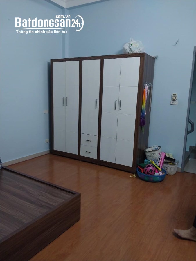 Bán nhà 2.5 tầng ngõ phố Đức Minh, TP HD, 52.1m2, mt 4m, 2 ngủ, đường oto tránh nhau