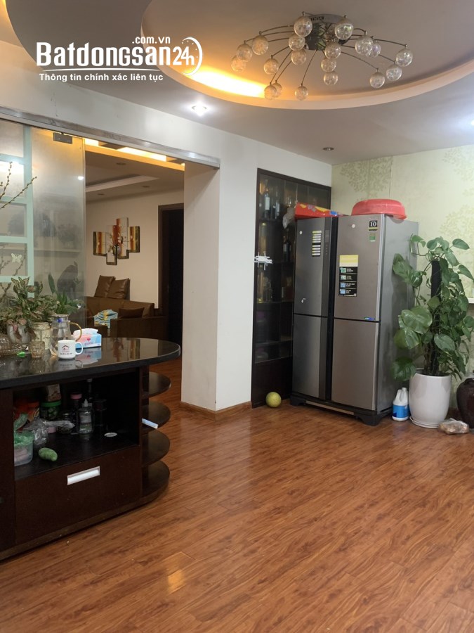 Bán căn hộ chung cư toà CT1 KĐT mới Văn Khê căn góc 140m 3pn ban công ĐN full đồ 