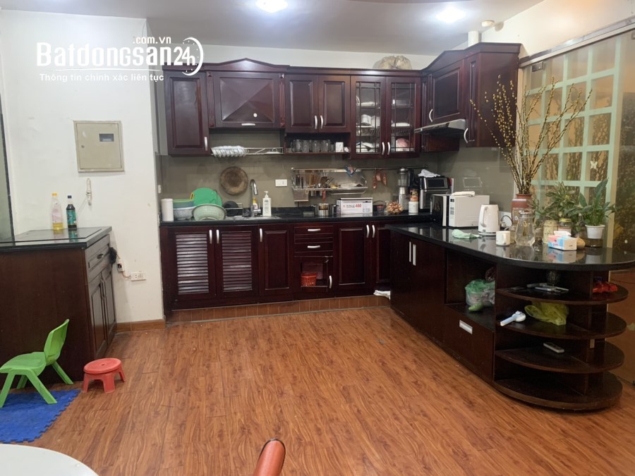 Bán căn hộ chung cư toà CT1 KĐT mới Văn Khê căn góc 140m 3pn ban công ĐN full đồ 