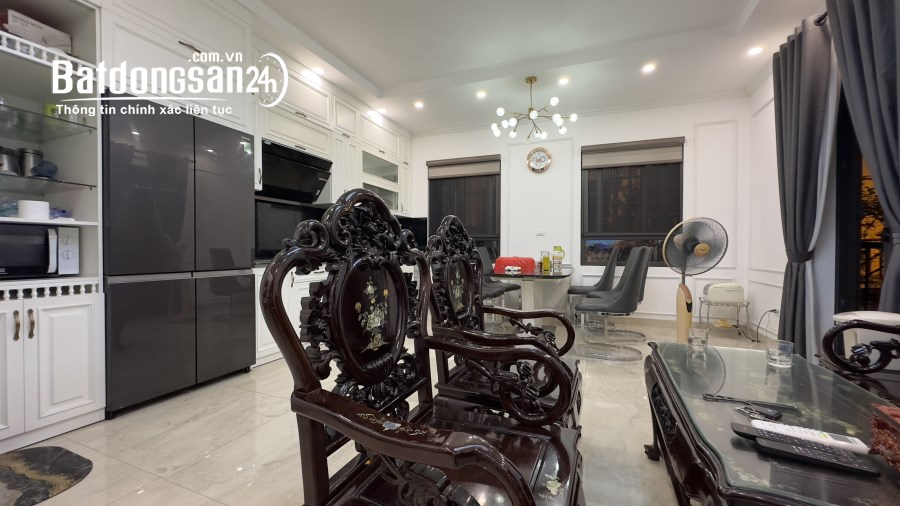 Mặt phố Kim Hoa, Đống Đa-Căn góc 45m2 x 5 tầng thang máy, MT 5,1m. Mặt phố KD;15,8 tỷ