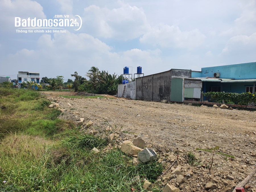 Chính chủ bán gấp miếng đất 130m2. SHR. Giá đầu tư
