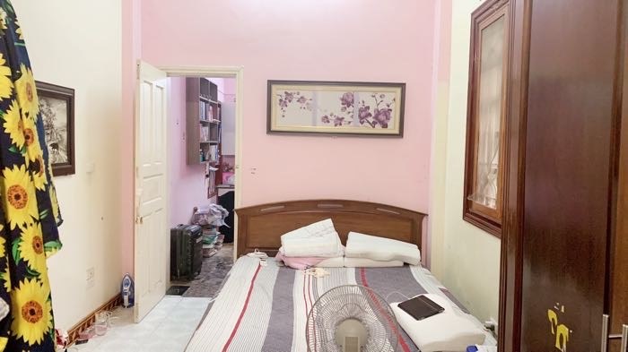 BÁN NHÀ LÔ GÓC - Ngõ thông 30m ra phố Trần Qúy Kiên. Giá Chỉ hơn 3tỷ