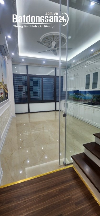 Bán nhà Nguyễn Phong Sắc, Cầu Giấy, Phân lô, Oto vào nhà, Thang máy, 2 thoáng, 55m2