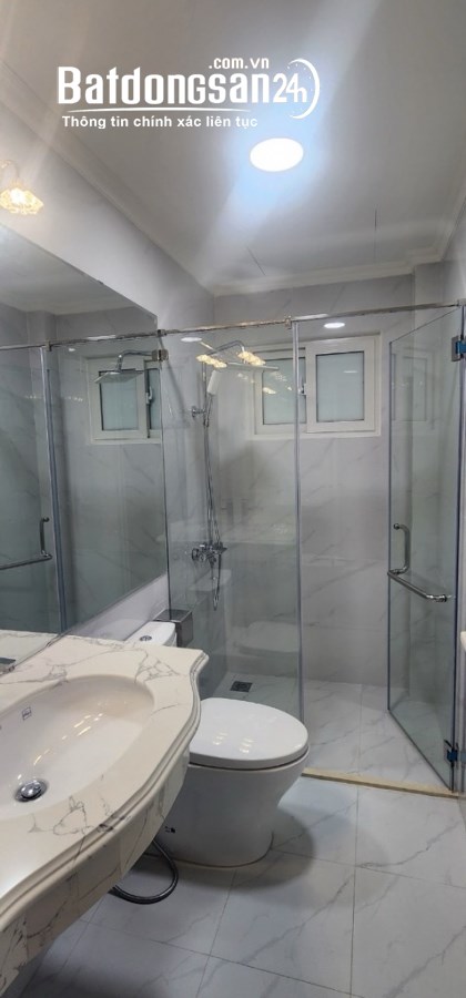 Bán nhà Nguyễn Phong Sắc, Cầu Giấy, Phân lô, Oto vào nhà, Thang máy, 2 thoáng, 55m2