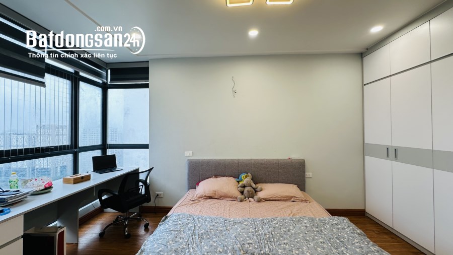 Chỉ 9 tỷ bán căn hộ 150m2 4PN đẹp nhất ngoại giao đoàn tầng 24 view vip nhất