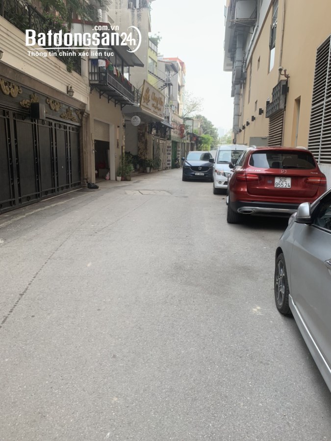 Bán đất ngõ 271 Lạc Long Quân mặt tiền 10m đường nhựa rộng 7m cách Hồ Tây 100m giá tố