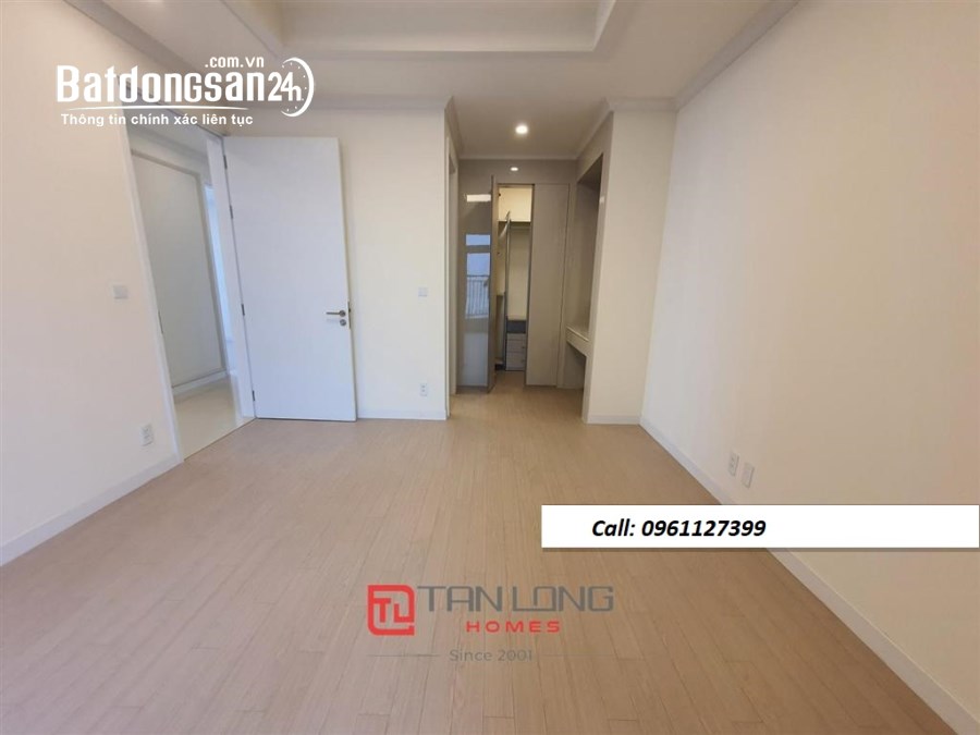 Bán căn hộ chung cư cao cấp Starlake Tây Hồ căn góc tòa 903 tầng trung 110m 3PN đồ cơ