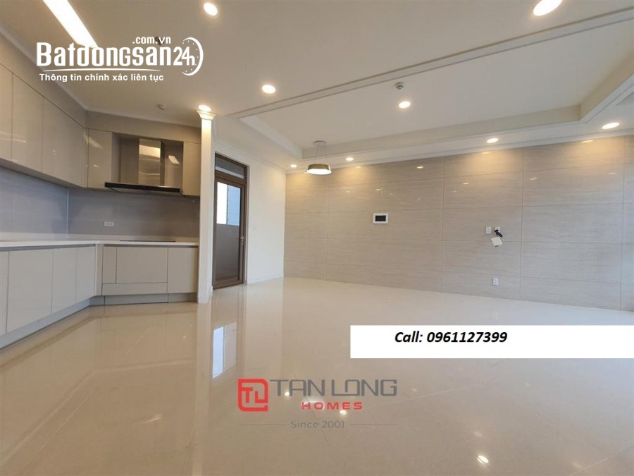 Bán căn hộ chung cư cao cấp Starlake Tây Hồ căn góc tòa 903 tầng trung 110m 3PN đồ cơ