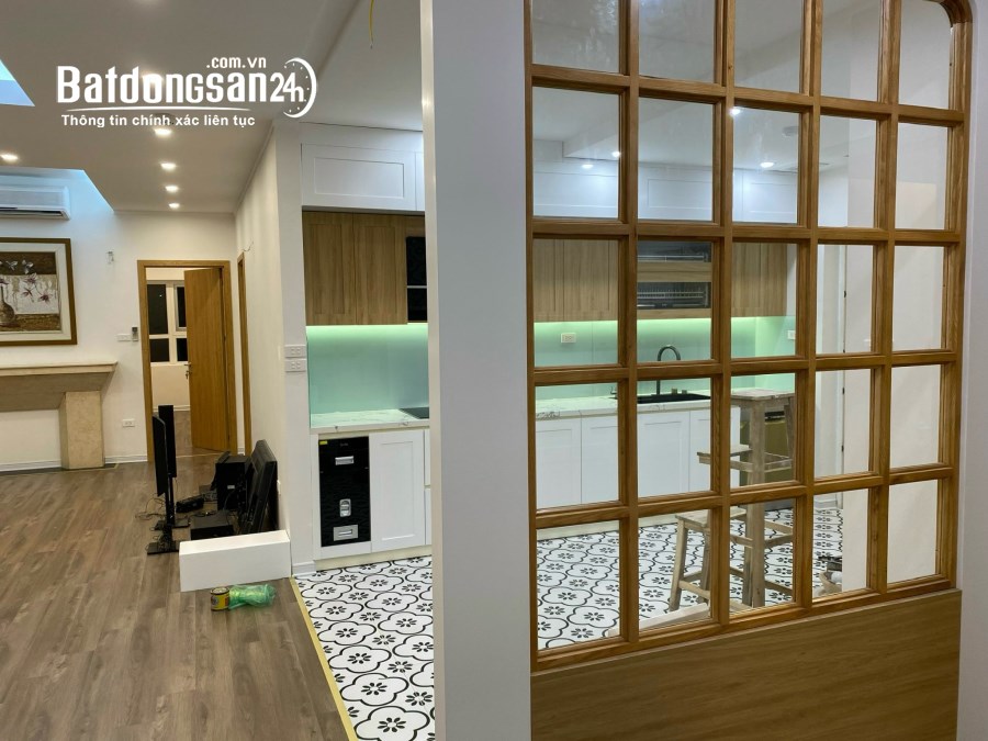 Chính chủ bán căn hộ chung cư M5 Nguyễn Chí Thanh căn góc 133m 3PN nhà sửa cực đẹp và