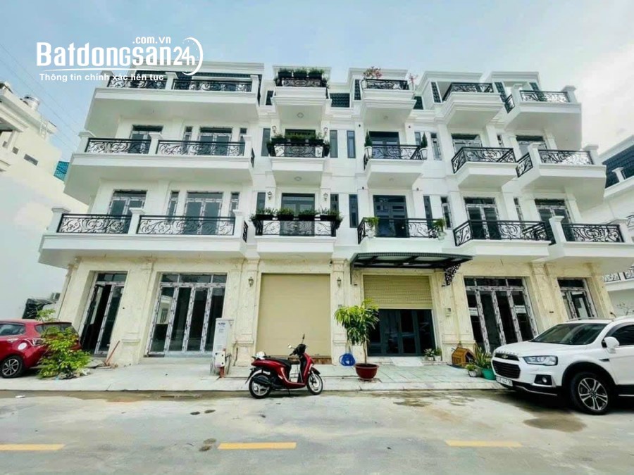   Cần bán biệt thự nhà phố, mặt tiền đường 12m, An Phú Đông, Q12. DT 200m2 1 trệt 2 l