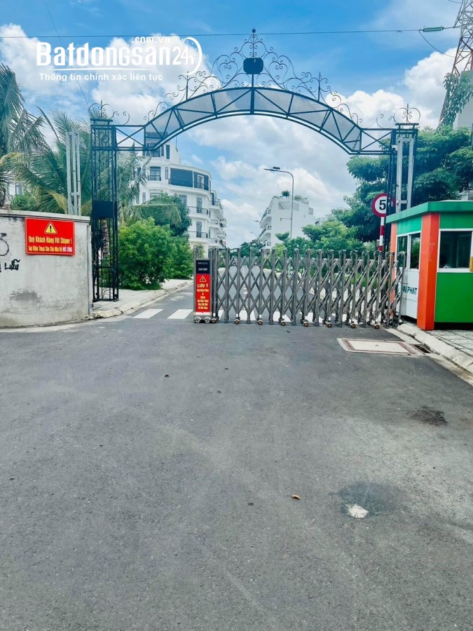   Cần bán biệt thự nhà phố, mặt tiền đường 12m, An Phú Đông, Q12. DT 200m2 1 trệt 2 l