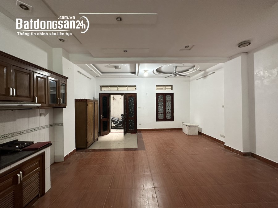NGÕ THÔNG 4 TẦNG NGUYỄN LÂN, Ô TÔ ĐỖ, 41M2 MT 5.6M NHỈNH 6 TỶ		