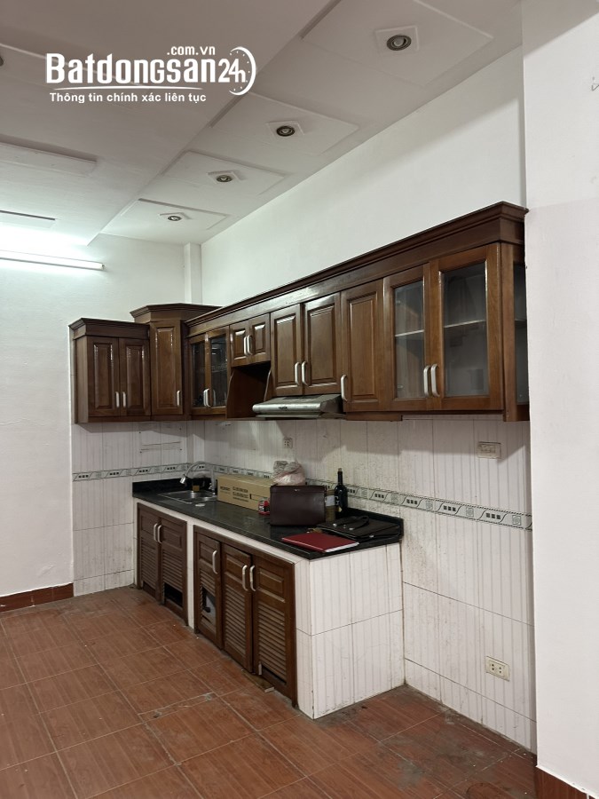 NGÕ THÔNG 4 TẦNG NGUYỄN LÂN, Ô TÔ ĐỖ, 41M2 MT 5.6M NHỈNH 6 TỶ		