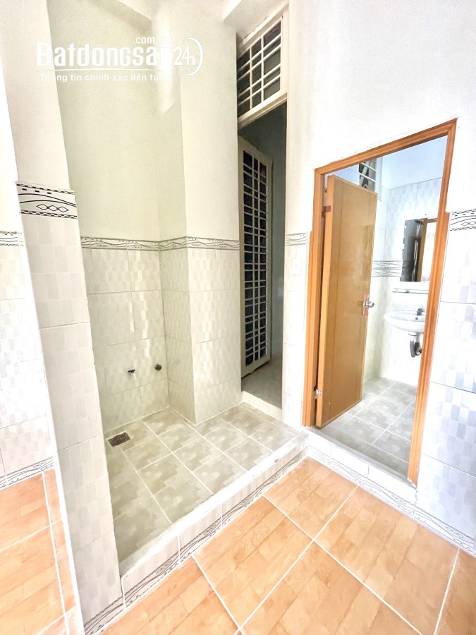 STUDIO ngay CHỢ TÂN HƯƠNG - FULL NỘI THẤT - ban công riêng - 45m2