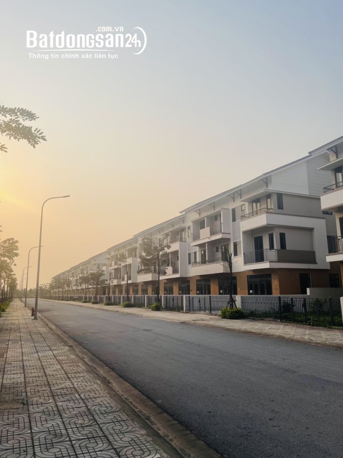 Cần ra gấp căn shophouse diện tích 120m2 Centa Riverside Từ Sơn - Bắc Ninh cắt lỗ 30%