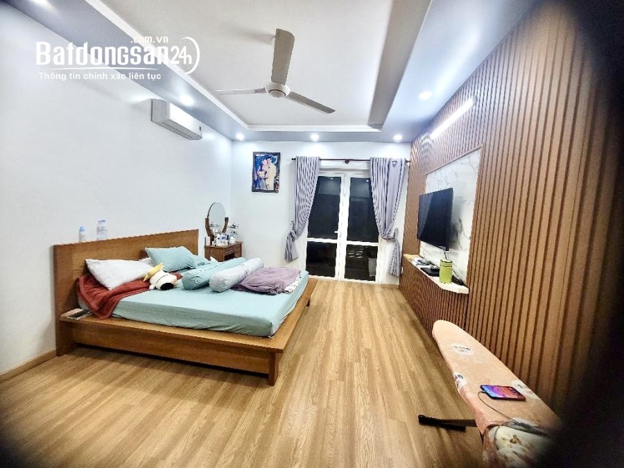 Bán gấp nhà 4 tầng, 48m2,hẻm xe hơi, khu Bàu Cát Trương Công Định,Tân Bình,8.8 TỶ
