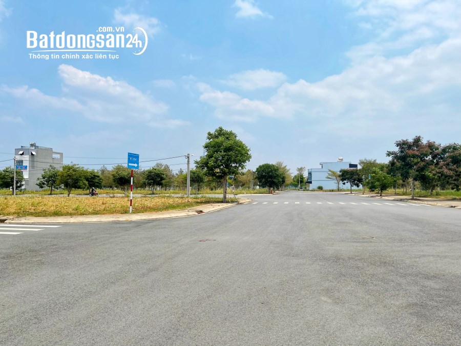 BÁN ĐẤT ĐƯỜNG SỐ 23, 122M2, KHU SAIGON VILLGAE, LONG HẬU, GIÁ 3.75 TỶ