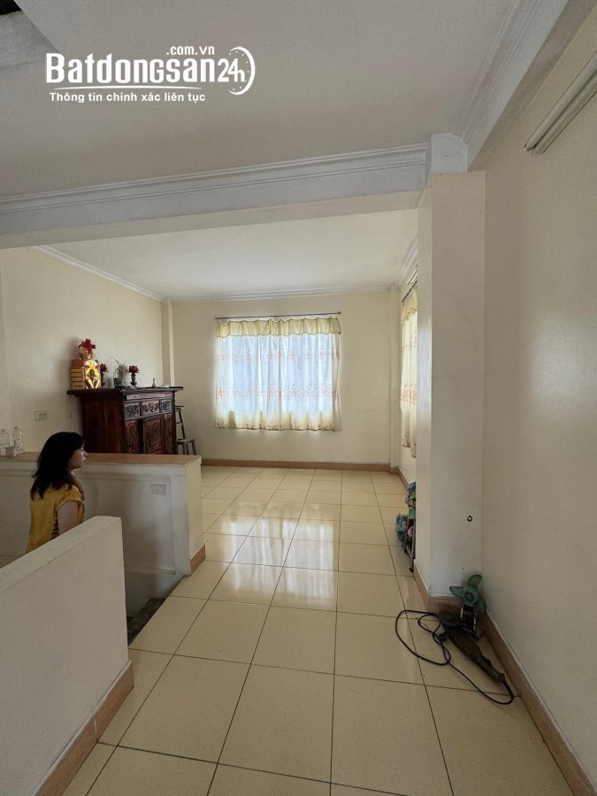 Bán nhà phố Dương Văn Bé, Hai Bà Trưng 46m, 4 tầng. Giá: 5.3 tỷ