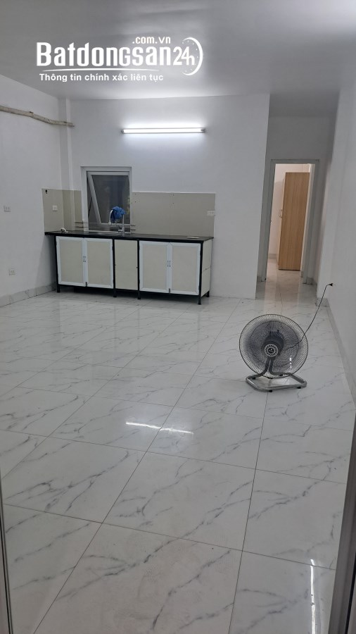 Cho thuê căn hộ 1n1k sạch đẹp 65m2 ở 162 Đội Cấn Ba Đình 6tr/th
