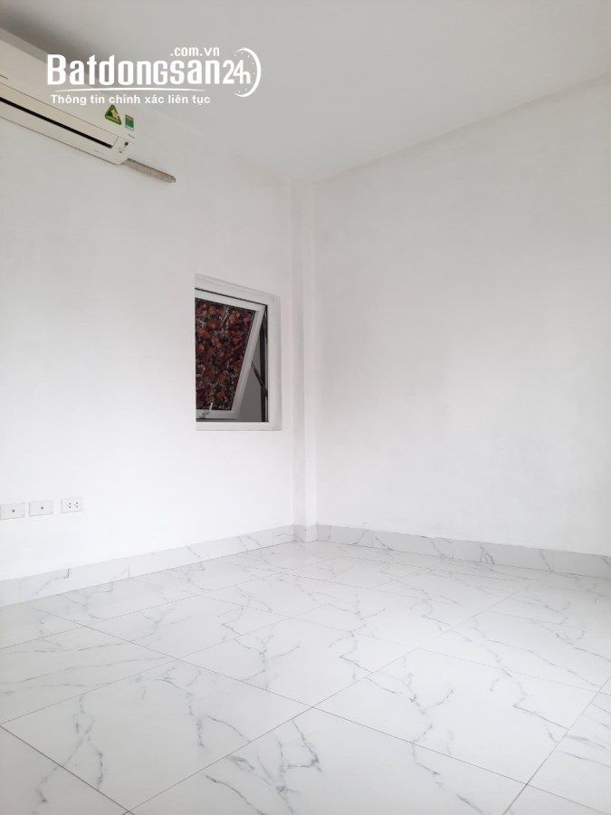 Cho thuê căn hộ 1n1k sạch đẹp 65m2 ở 162 Đội Cấn Ba Đình 6tr/th