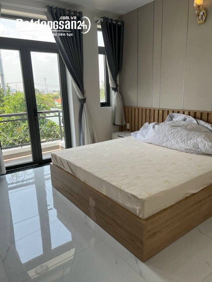 Cần tiền đầu tư. Bán cắt lỗ Nhà phố KDC An Phú Đông. Diện tích 4x14m. Giá bán 5,6 tỷ 