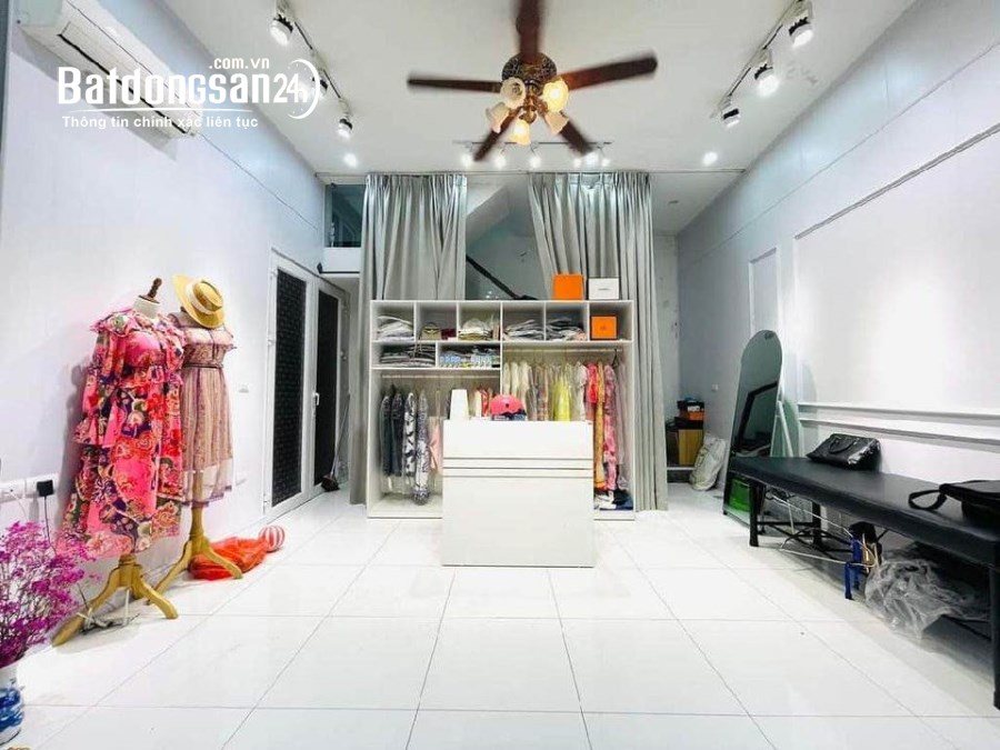Bán nhà lo goc ngo nong Đường Tam Khương