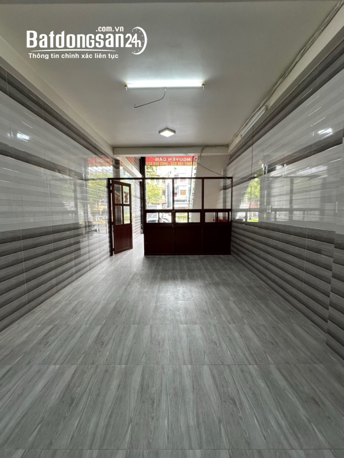 MTKD NGAY VÒNG XOAY CÂY GÕ - 6 Đường Hồng Bàng, Phường 6, Quận 6