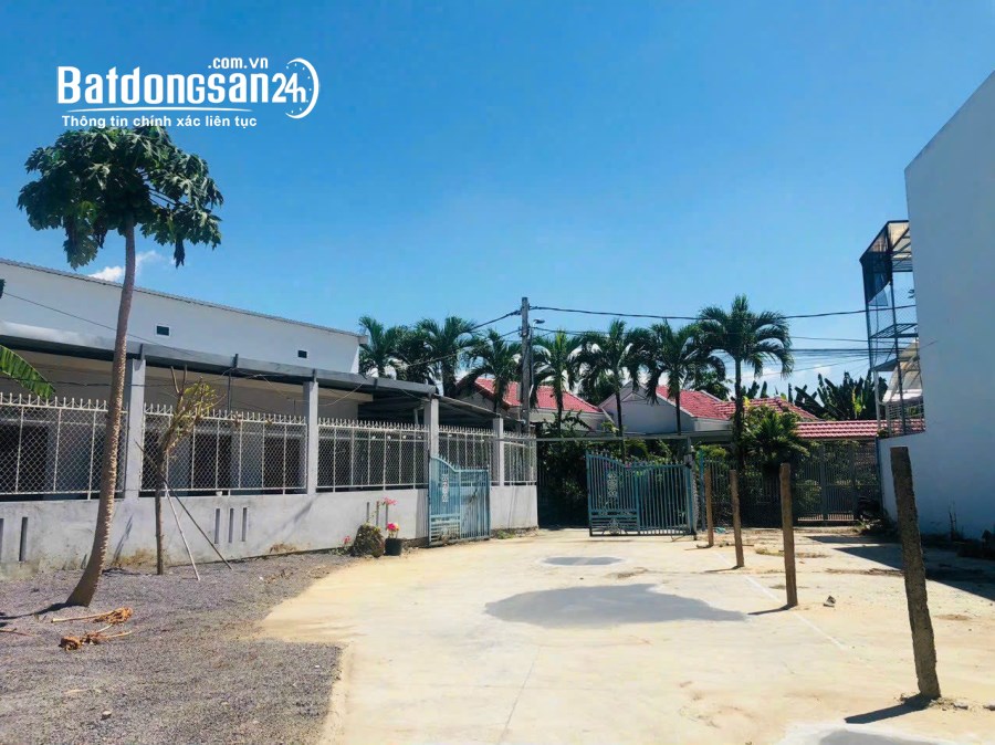 Bán đất tặng nhà thị trấn Diên Khánh, Khánh Hoà, DT 546m2, giá 3 tỷ