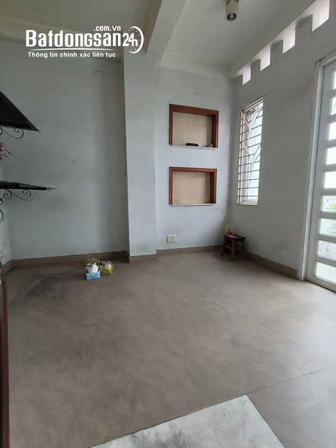 Chính chủ cần bán gấp nhà 5 tầng MTKD Trần Minh Quyền, P.10, Quận 10.