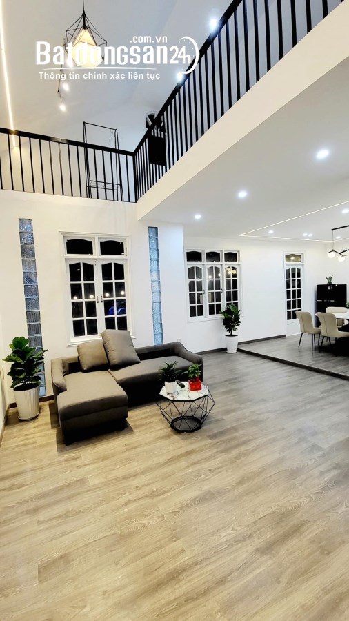 DỌN VÀO Ở NGAY NHÀ MỚI 3 MẶT TIỀN TRUNG TÂM PHƯỜNG 4
